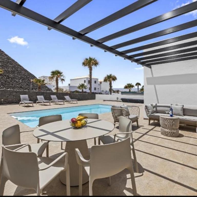 Lanzarote Villas Marina Volcan - Three-Bedroom Villa - 1