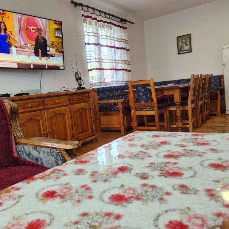 Apartments And Rooms Gold - Apartman Tipa "Suite" sa Pogledom na Planine - 6