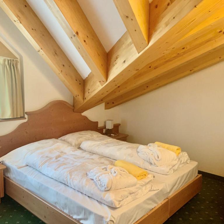 Hotel Fanes Suite & Spa - Camera Matrimoniale Deluxe con Balcone - 8