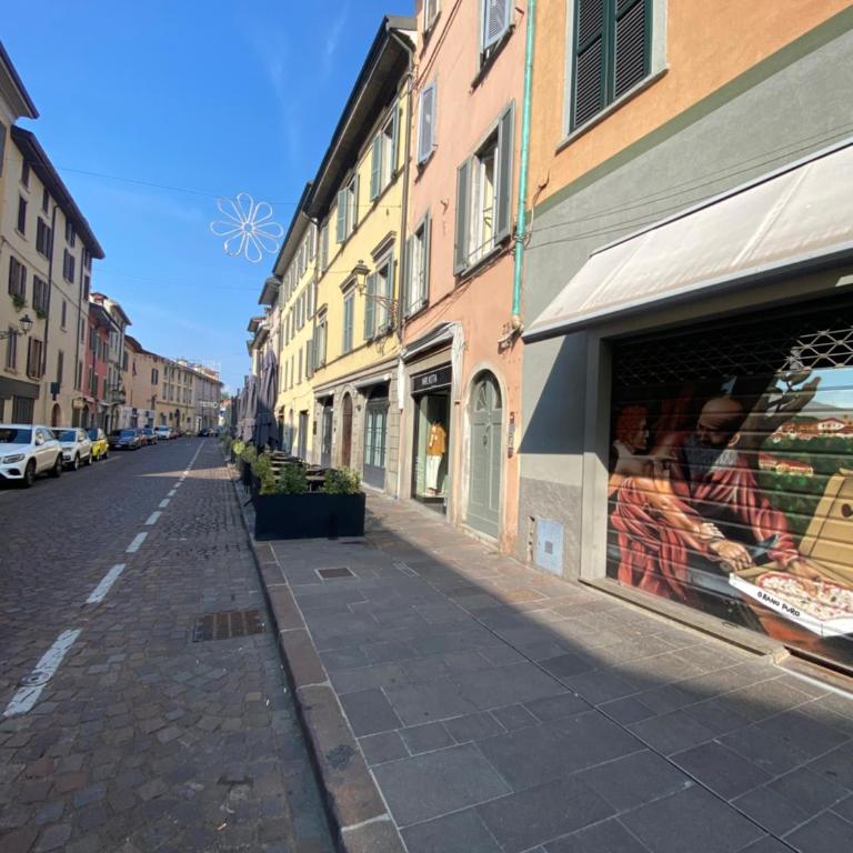 Little Suite Bergamo - Appartamento con 1 Camera da Letto - 2