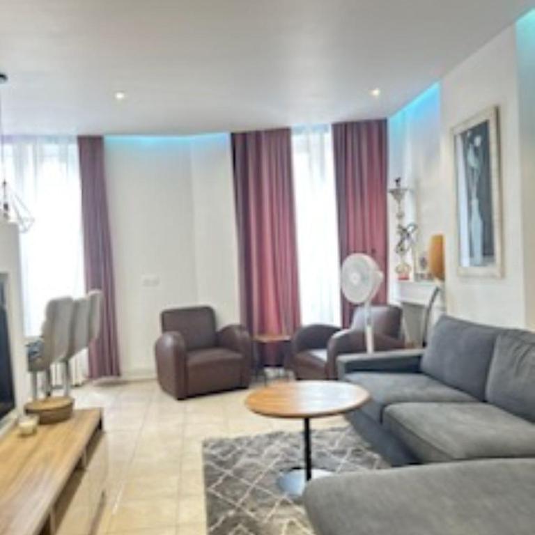 magnifique appartement basilique de saint Denis - Three-Bedroom Apartment - 3