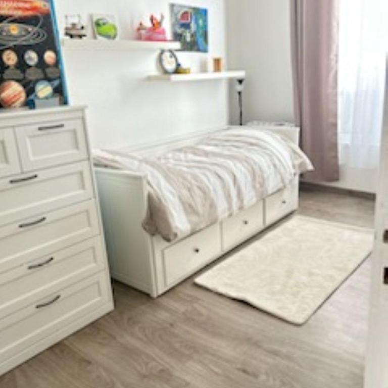 magnifique appartement basilique de saint Denis - Three-Bedroom Apartment - 12