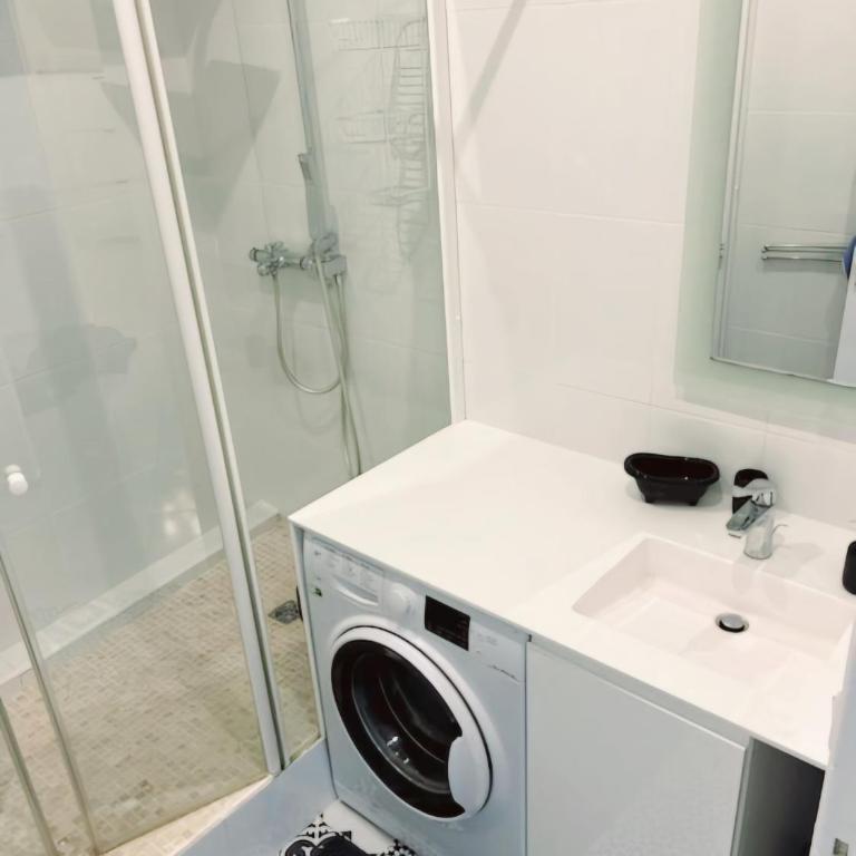 magnifique appartement basilique de saint Denis - Three-Bedroom Apartment - 23