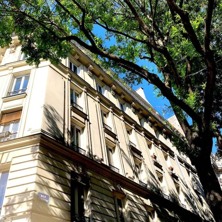 Appartement Haussmanien au coeur du village Montmartre ! - Appartement 2 Chambres - 1