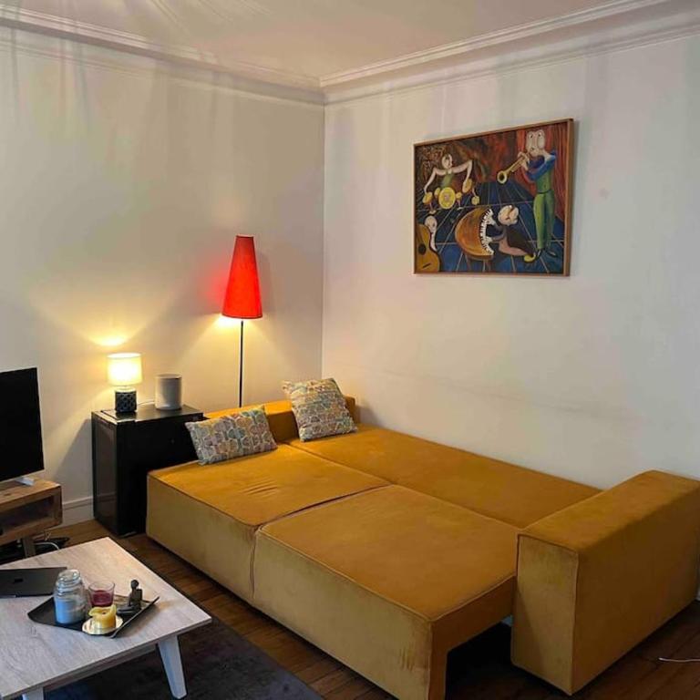 Appartement Haussmanien au coeur du village Montmartre ! - Appartement 2 Chambres - 10