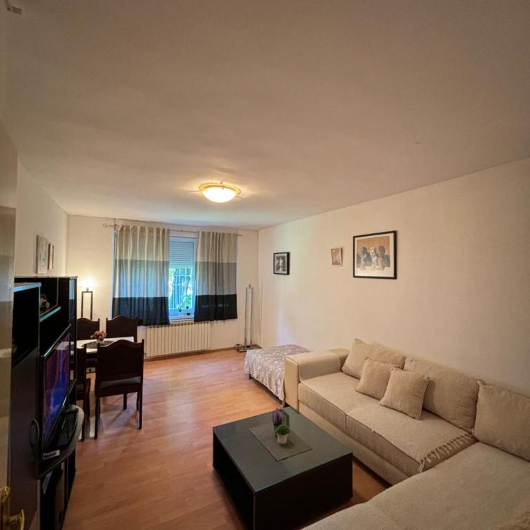 Apartman Lipa New - One-Bedroom Apartment - 9