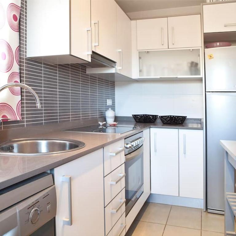 Best sea views in front of the beach - Three-Bedroom Apartment - 27