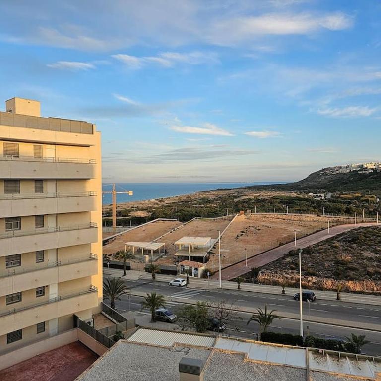 Best sea views in front of the beach - Three-Bedroom Apartment - 45