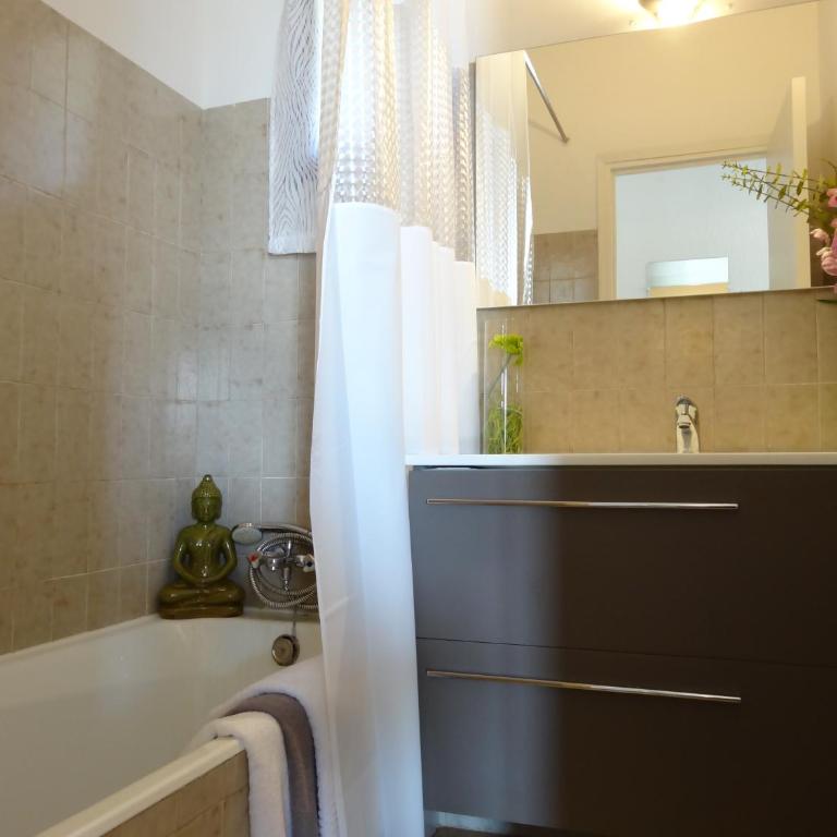 Residence Bellavista à Santa Giulia, proche de la plage et vue mer - Villa 2 Chambres - Vue sur Mer - 2