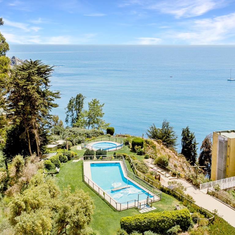 Depto Frente al Mar con Piscinas, Quincho, Jacuzzi y Sauna - Two-Bedroom Apartment - 12