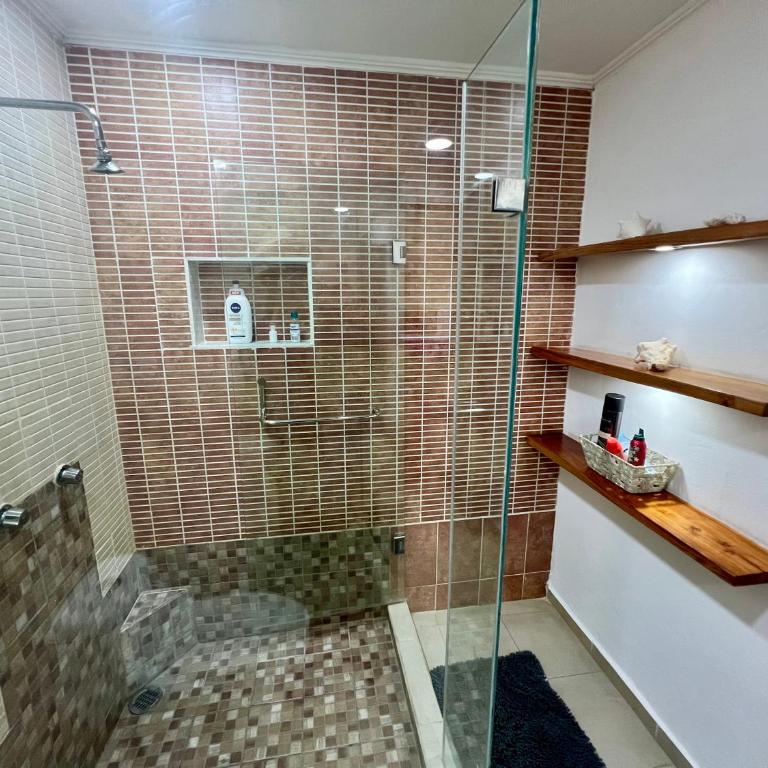 Cancun-Soho - Queen Suite with Pool View - 17