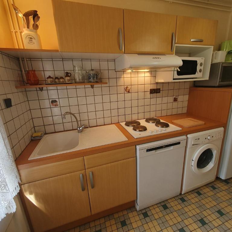 T3 centre Saint Lary - Calme, lumineux, véranda, local vélo et parking - Apartment mit 2 Schlafzimmern - 6