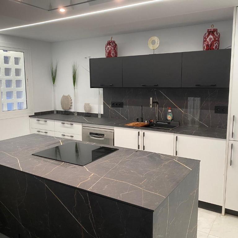 Marbella Atico duplex-Las vistas de Laia - Apartamento - 3
