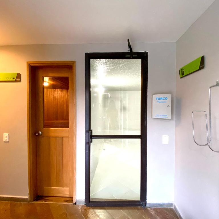 Room in BB - Suite Presidencial en hotel proximo al aeropuerto - Habitación Familiar - 27