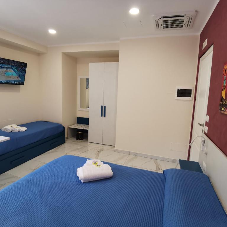 B&B AIDA Rooms Cefalù - Camera Quadrupla con Balcone - 9