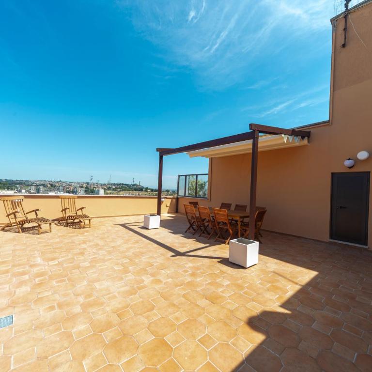 Cardinal Mistrangelo - next to the metro station, large and comfortable penthouse with terrace - Appartamento - 1