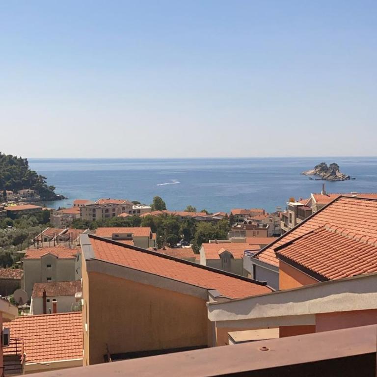 Apartments Ivan - Apartman sa 2 Spavaće Sobe, Terasom i Pogledom na More - 9