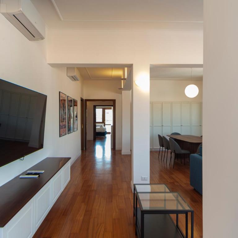 Cardinal Mistrangelo - next to the metro station, large and comfortable penthouse with terrace - Appartamento - 9