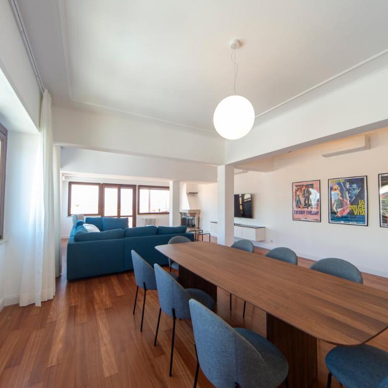 Cardinal Mistrangelo - next to the metro station, large and comfortable penthouse with terrace - Appartamento - 4