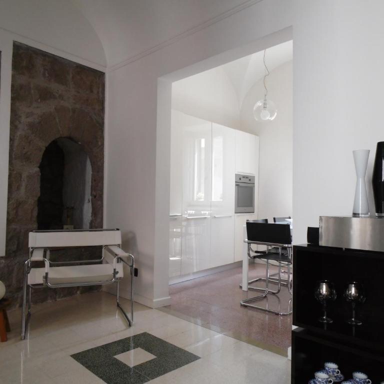 Around the Medieval Tower - Appartamento con 1 Camera da Letto - 1
