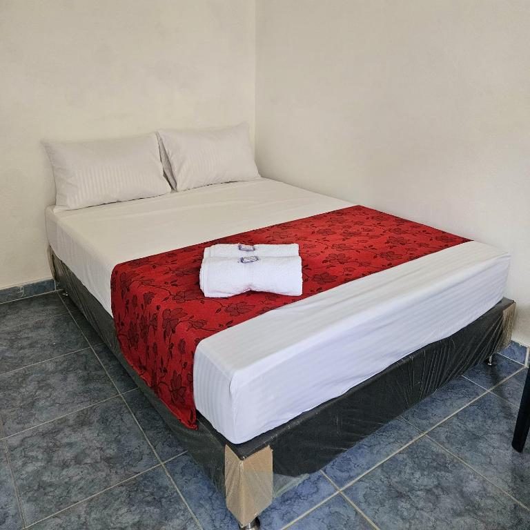 Hotel Zulan - Standard Triple Room - 2
