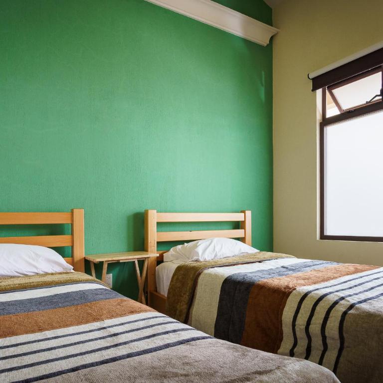 Tierra Alta Hostal - Twin Room with Shared Bathroom - 3