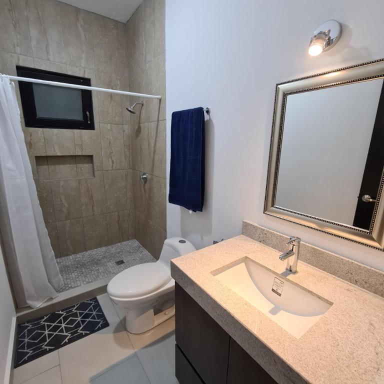 Depto en Barrio Antiguo, Santa Lucia y Fundidora - One-Bedroom Apartment - 6