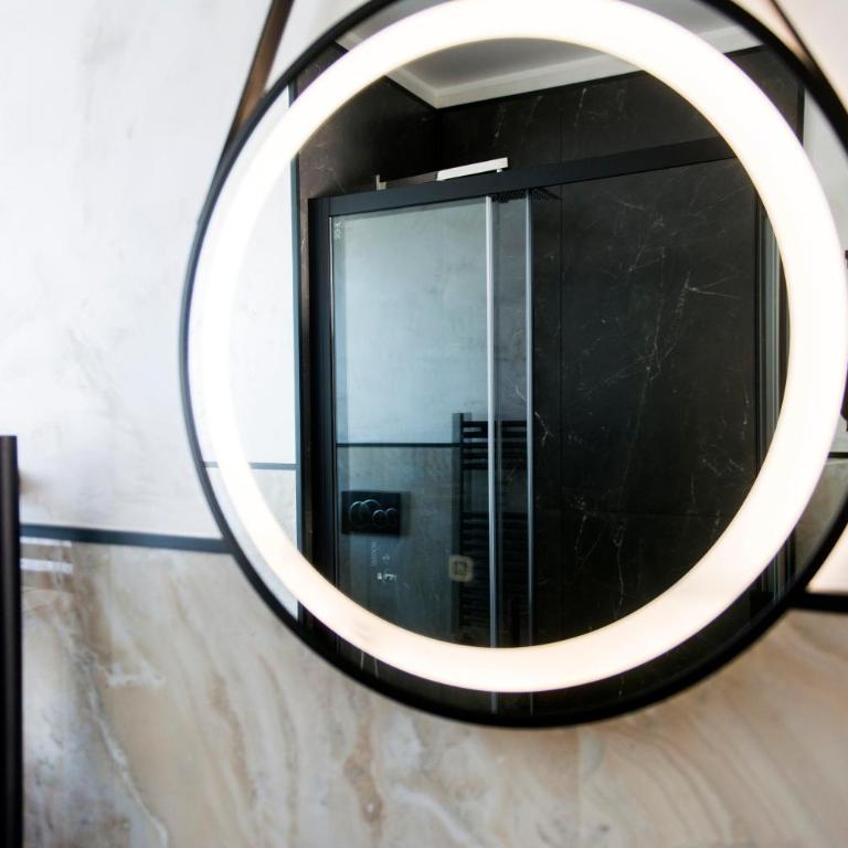 Maison Mevoli - Two-Bedroom Apartment with Balcony - 28