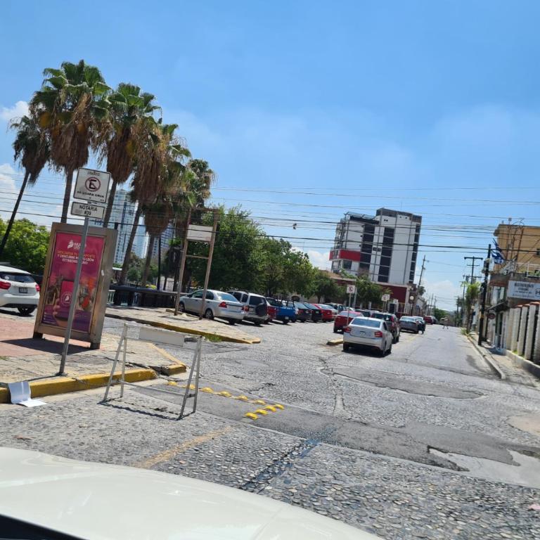 Depto en Barrio Antiguo, Santa Lucia y Fundidora - One-Bedroom Apartment - 14