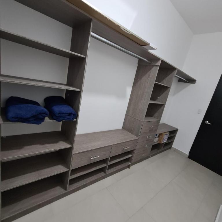 Depto en Barrio Antiguo, Santa Lucia y Fundidora - One-Bedroom Apartment - 20