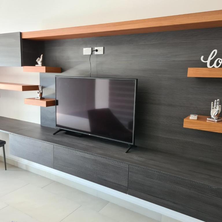 Depto en Barrio Antiguo, Santa Lucia y Fundidora - One-Bedroom Apartment - 22