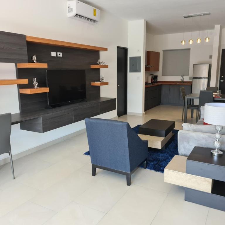 Depto en Barrio Antiguo, Santa Lucia y Fundidora - One-Bedroom Apartment - 23