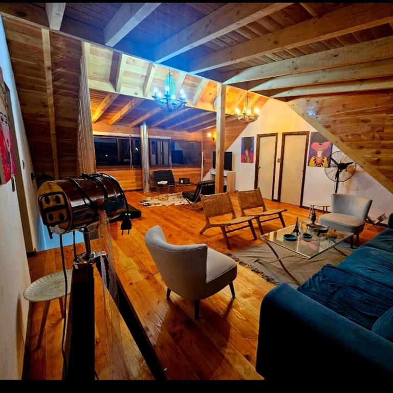 Casa Familiar Pellaifa - Casa de 7 dormitorios - 2