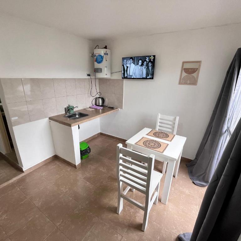 Hospedaje LH primero D - Apartamento de 1 dormitorio - 8