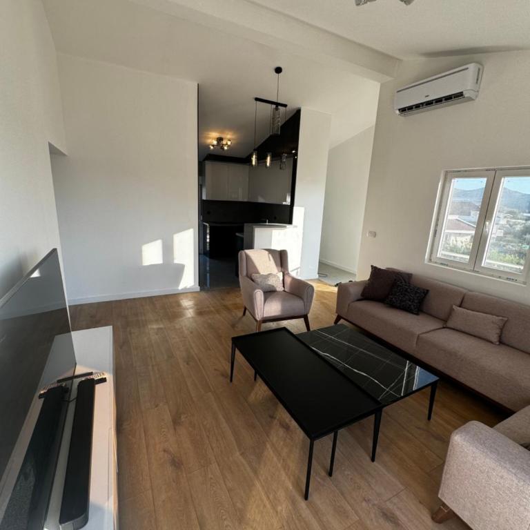 Čobrenović Penthouse - Two-Bedroom Apartment - 2