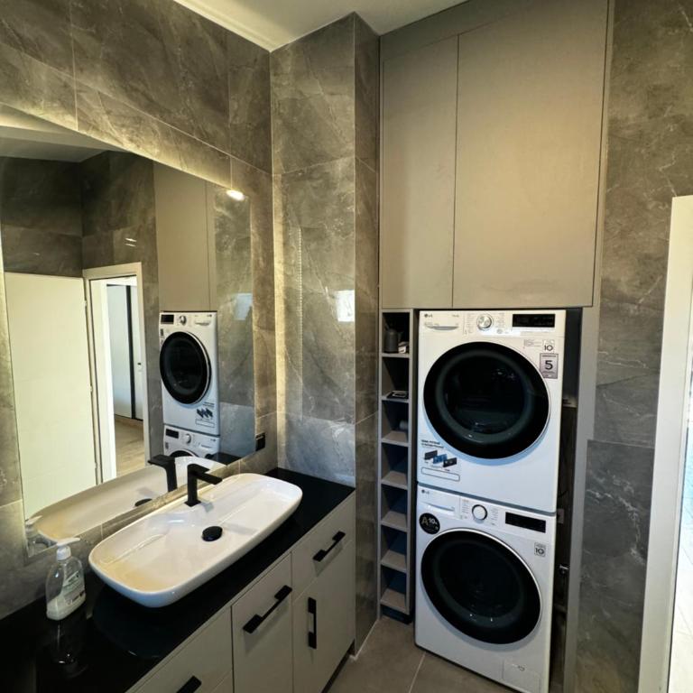 Čobrenović Penthouse - Two-Bedroom Apartment - 6
