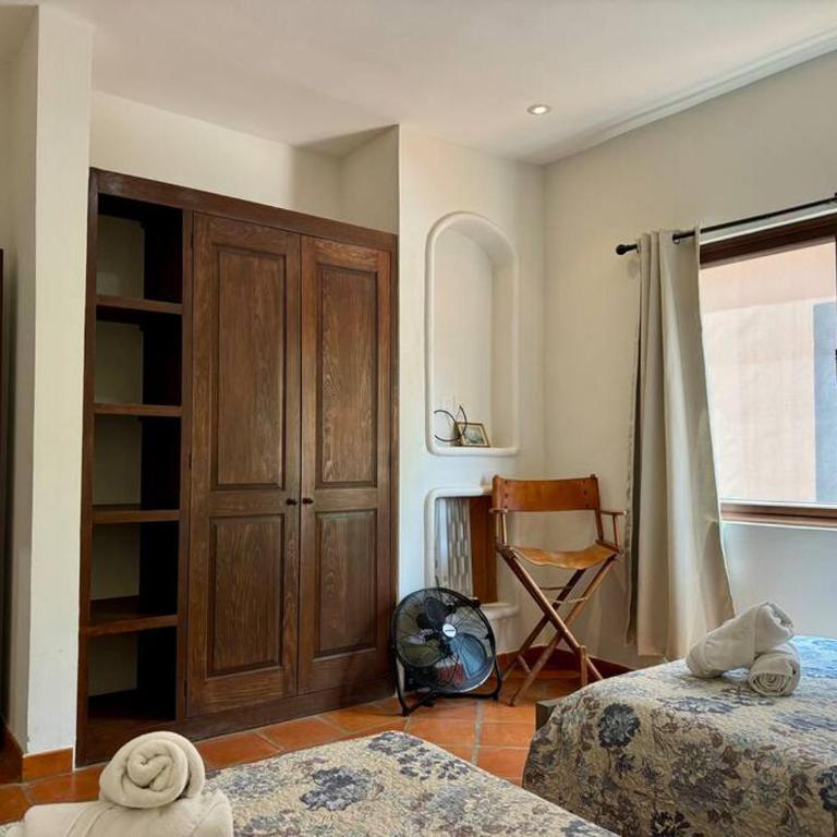 Spacious No Stairs Gated Community Pool Parking Gym - Apartamento de 3 dormitorios con balcón - 70