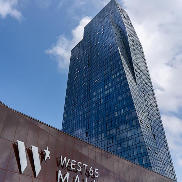 KULA WEST 65 lux - Apartman sa 2 Spavaće Sobe i Pogledom na Grad - 1