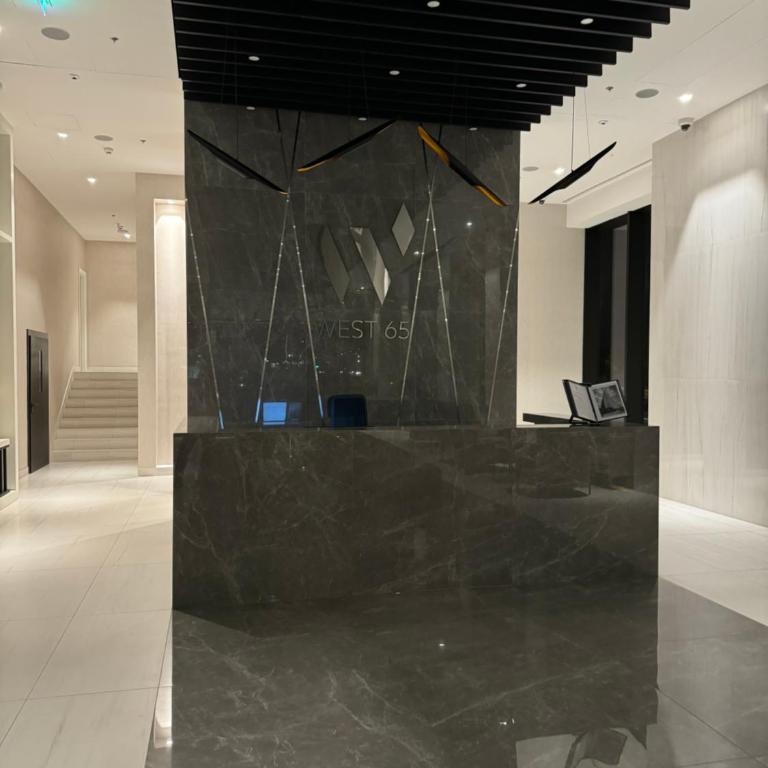 KULA WEST 65 lux - Apartman sa 2 Spavaće Sobe i Pogledom na Grad - 2