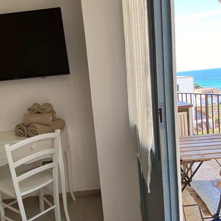 Lovely apartment - Gocciadimare - - Apartment with Sea View - 4