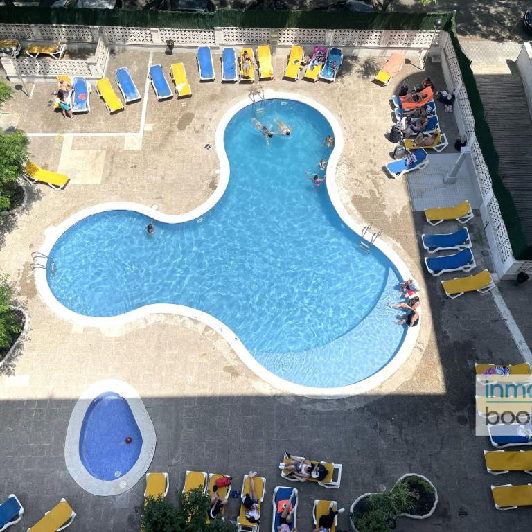 Beach Arquus Family Salou , climatizado y con piscina - Two-Bedroom Apartment - 10