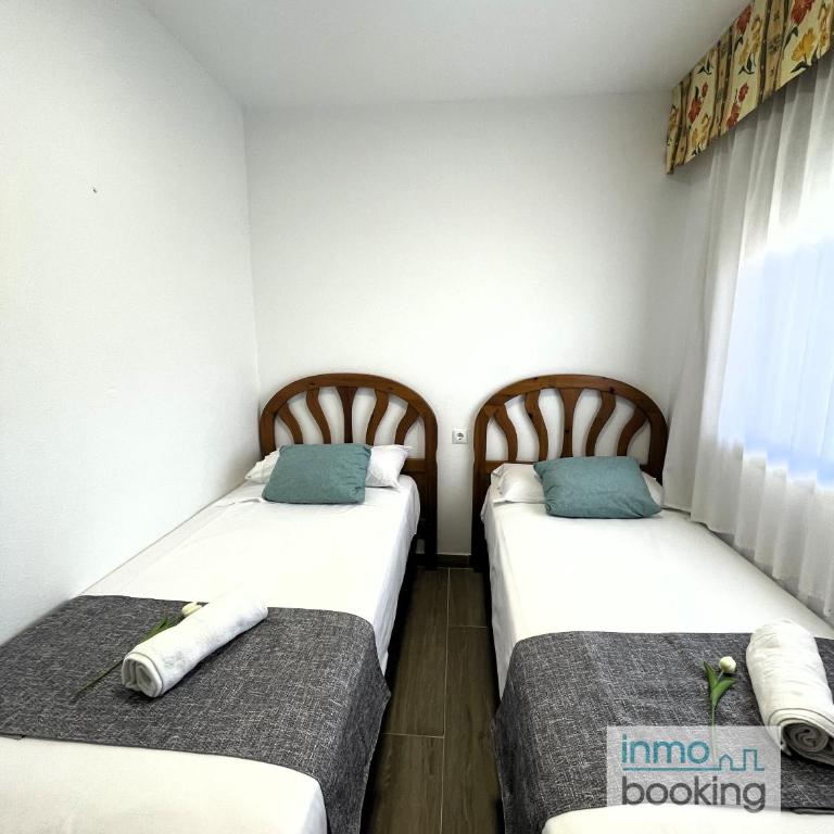 Beach Arquus Family Salou , climatizado y con piscina - Two-Bedroom Apartment - 17