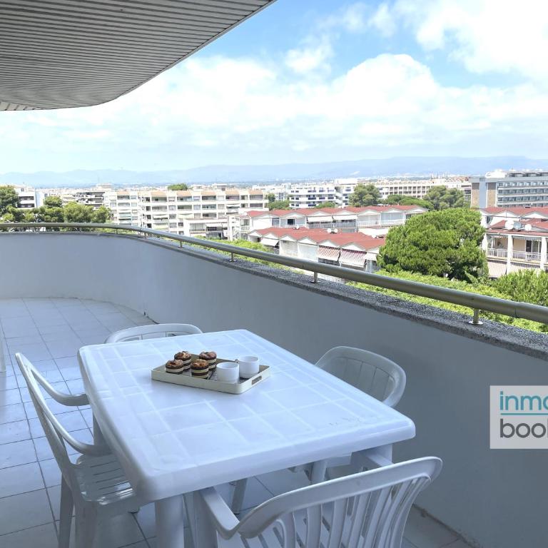 Beach Arquus Family Salou , climatizado y con piscina - Two-Bedroom Apartment - 28