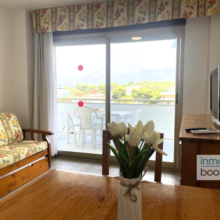 Beach Arquus Family Salou , climatizado y con piscina - Two-Bedroom Apartment - 32