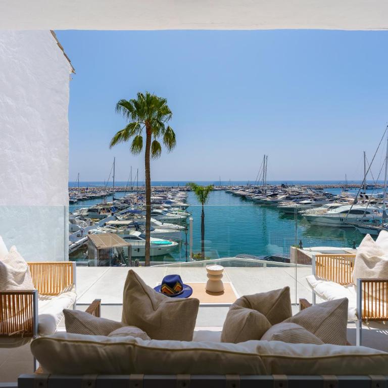 241 Puerto Banus Marbella Front Line - Two-Bedroom Apartment - 2