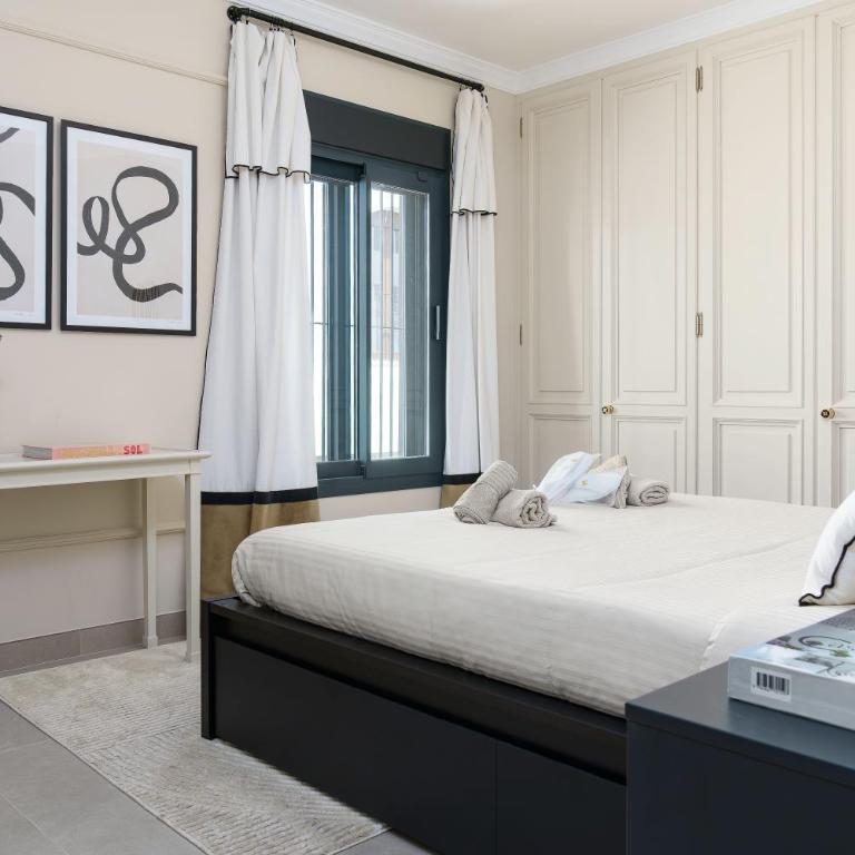 241 Puerto Banus Marbella Front Line - Two-Bedroom Apartment - 12
