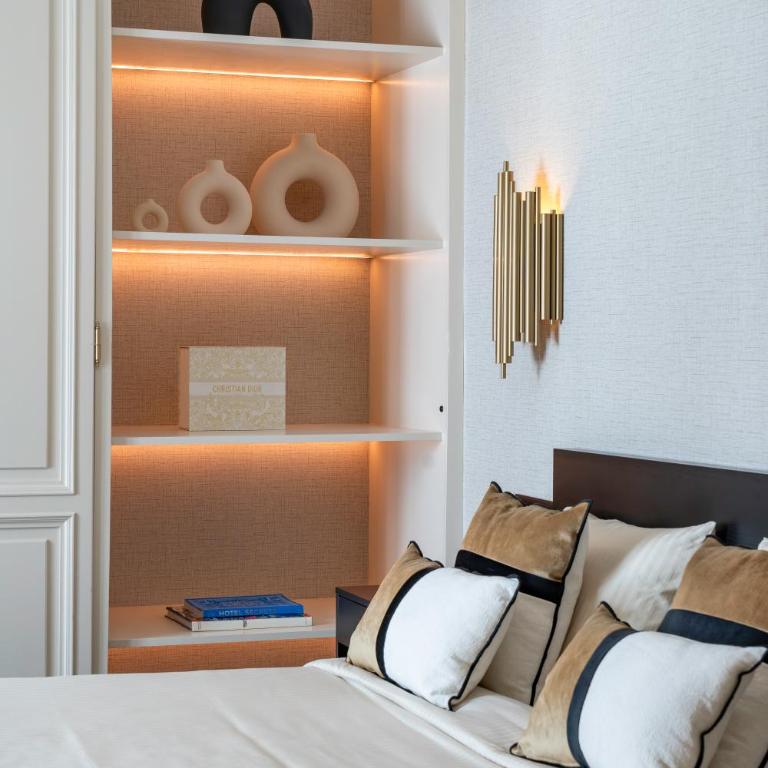 241 Puerto Banus Marbella Front Line - Two-Bedroom Apartment - 13