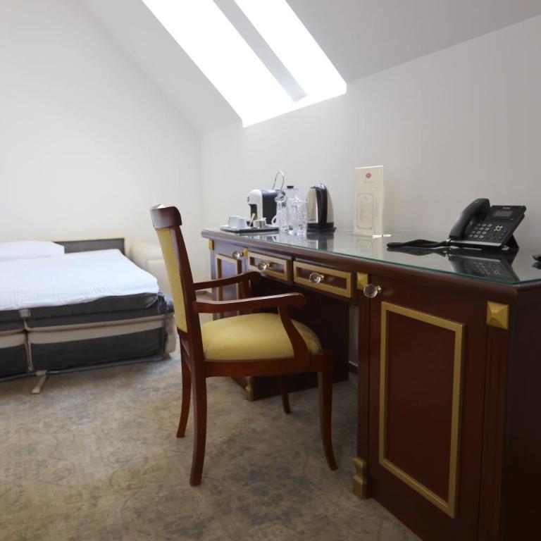 Integra Hotel - Superior Dvokrevetna Soba sa Bračnim Krevetom/Zasebnim Krevetima - 10