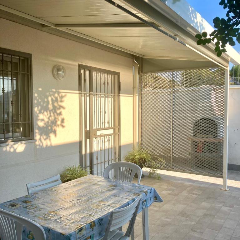 Itaca - Two-Bedroom House - 2