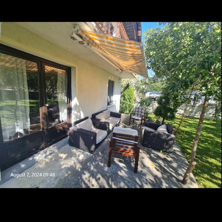 Kuca za odmor Amber - Three-Bedroom Townhouse - 1